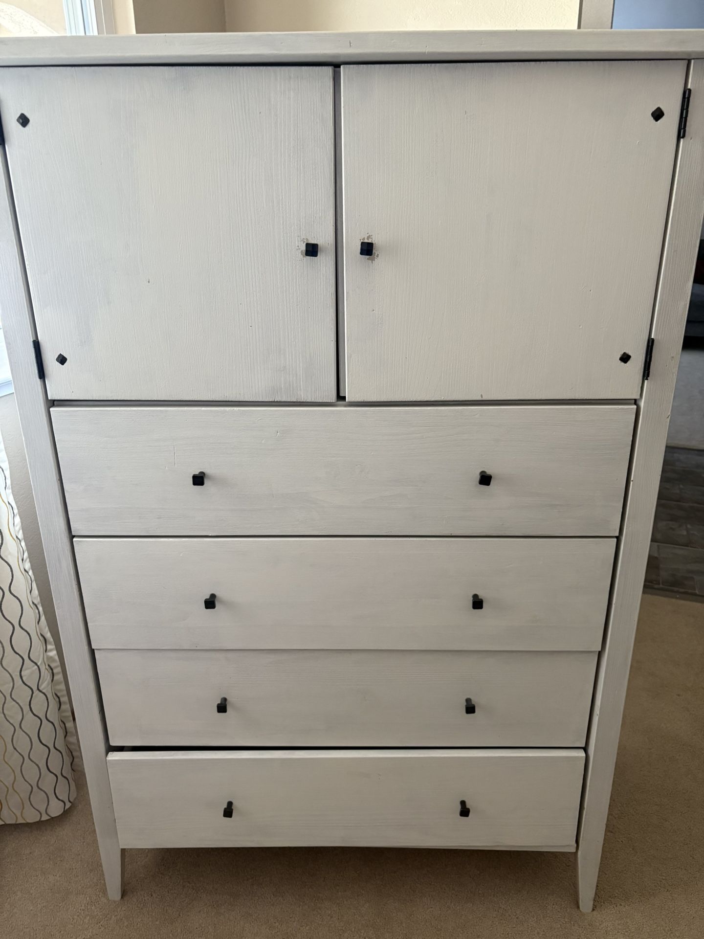 Mini Armoire - retro/vintage - needs some restoration