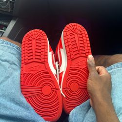 Woman’s jordan 1