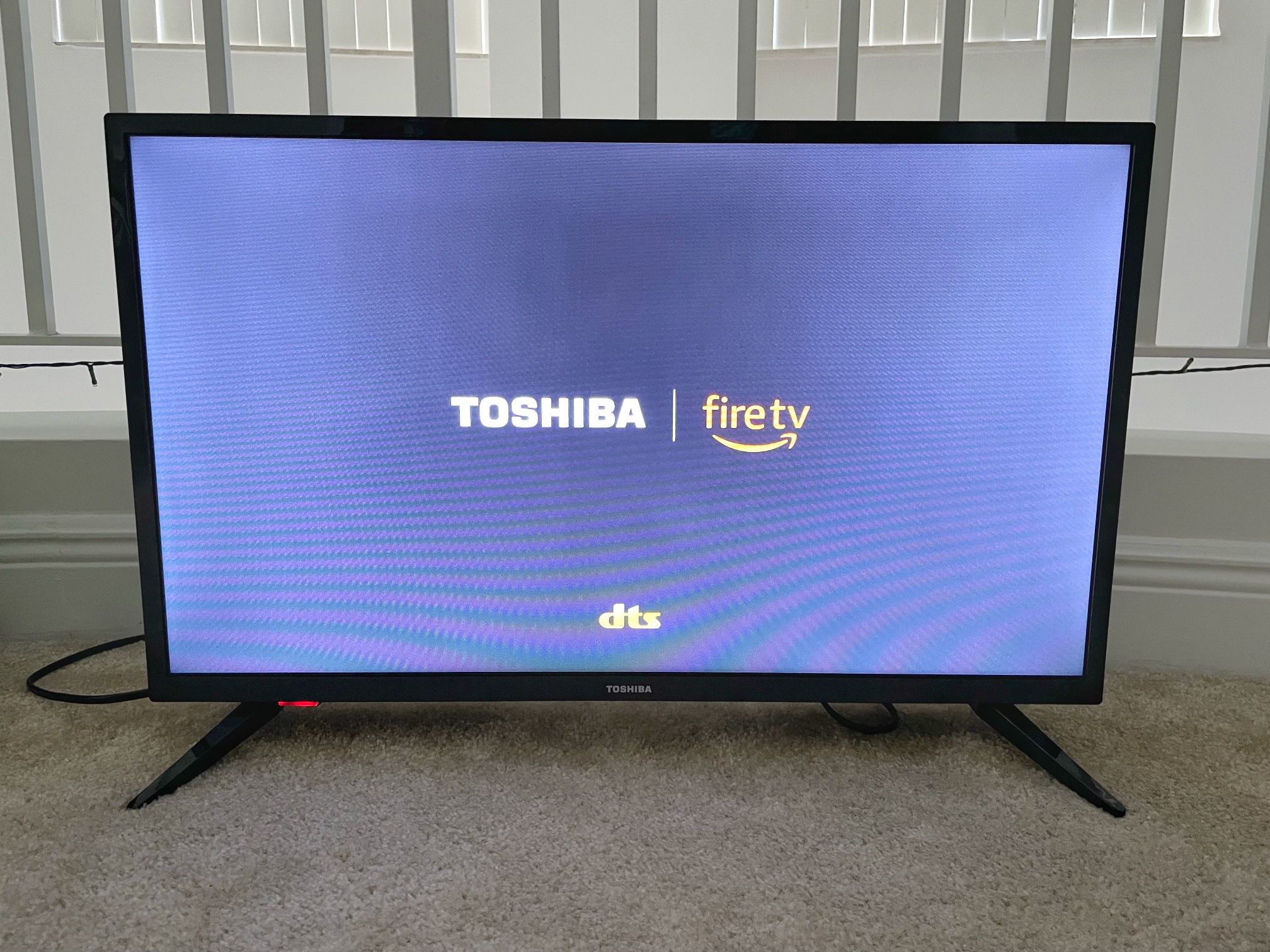  Toshiba 32LF221U21 31.5-inch Smart HD 720p TV - Fire TV,  Released 2020 : Electrónica