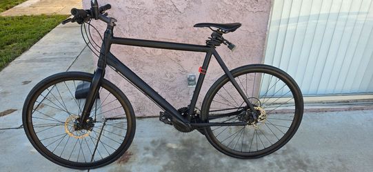 CANNONDALE BIKE LIKE NEW