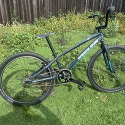 Redline SQB 20 bicycle brand new