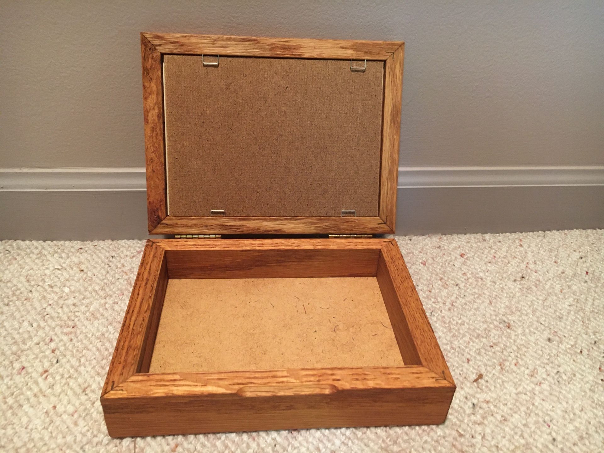 Wooden keepsake box