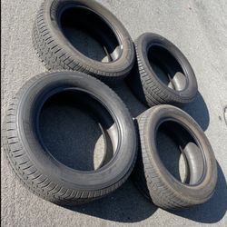 4 — 275/65r20 Michelin Good 90% Treads Tires !!