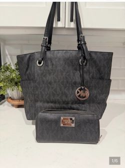 Black Michael Kors Signature Purse and matching Wallet with silver hardware