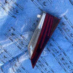 2018 Lexus  Is350 Taillight Used Oem L