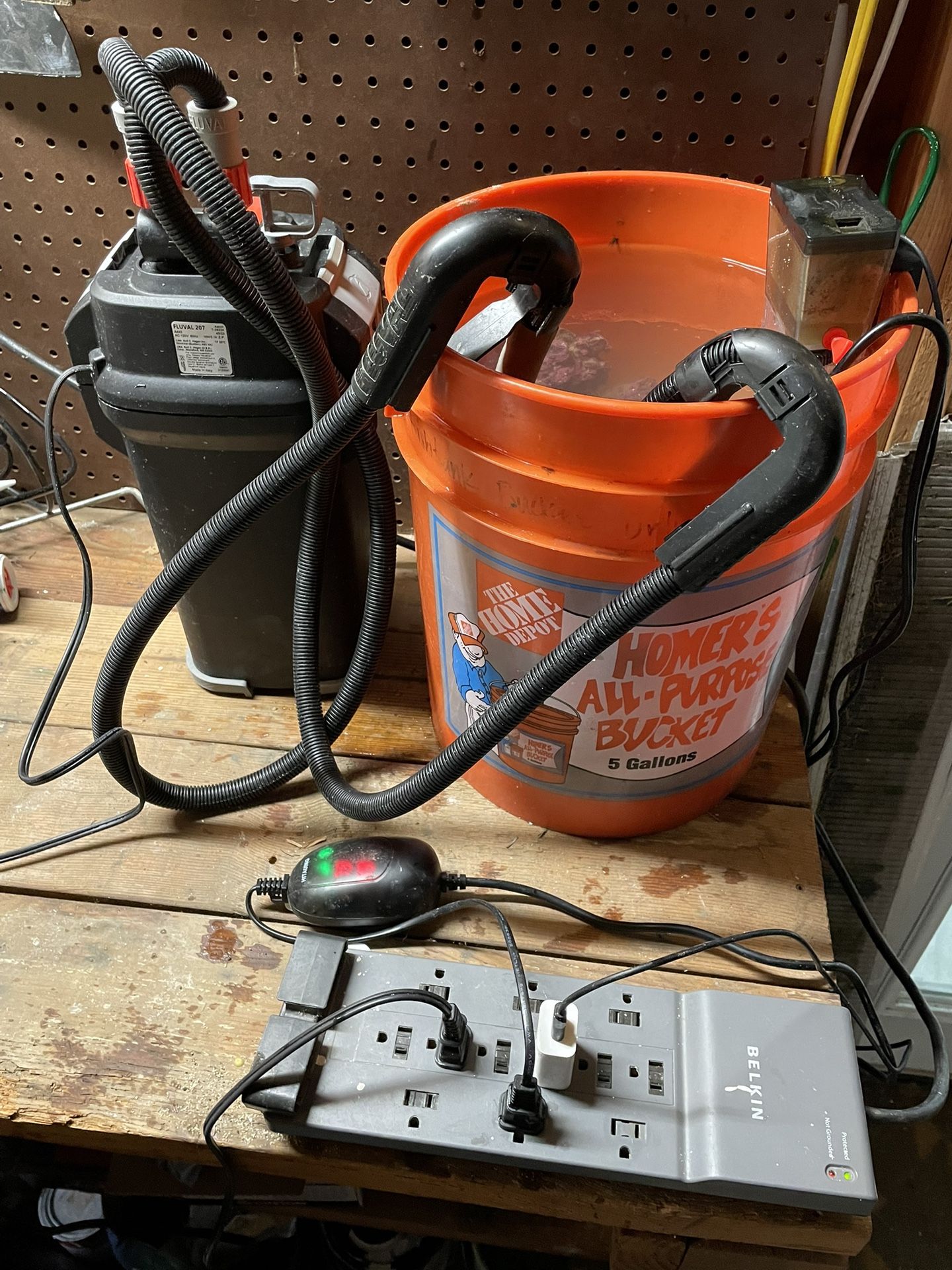 Canister Filter, Live Rock, Heater, Protein Skimmer. Reef Fish Aquarium Tank