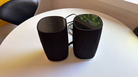 Bowers & Wilkins Wireless Speaker with Power Cable