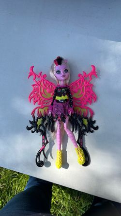Freaky fusion Bonita monster higj doll