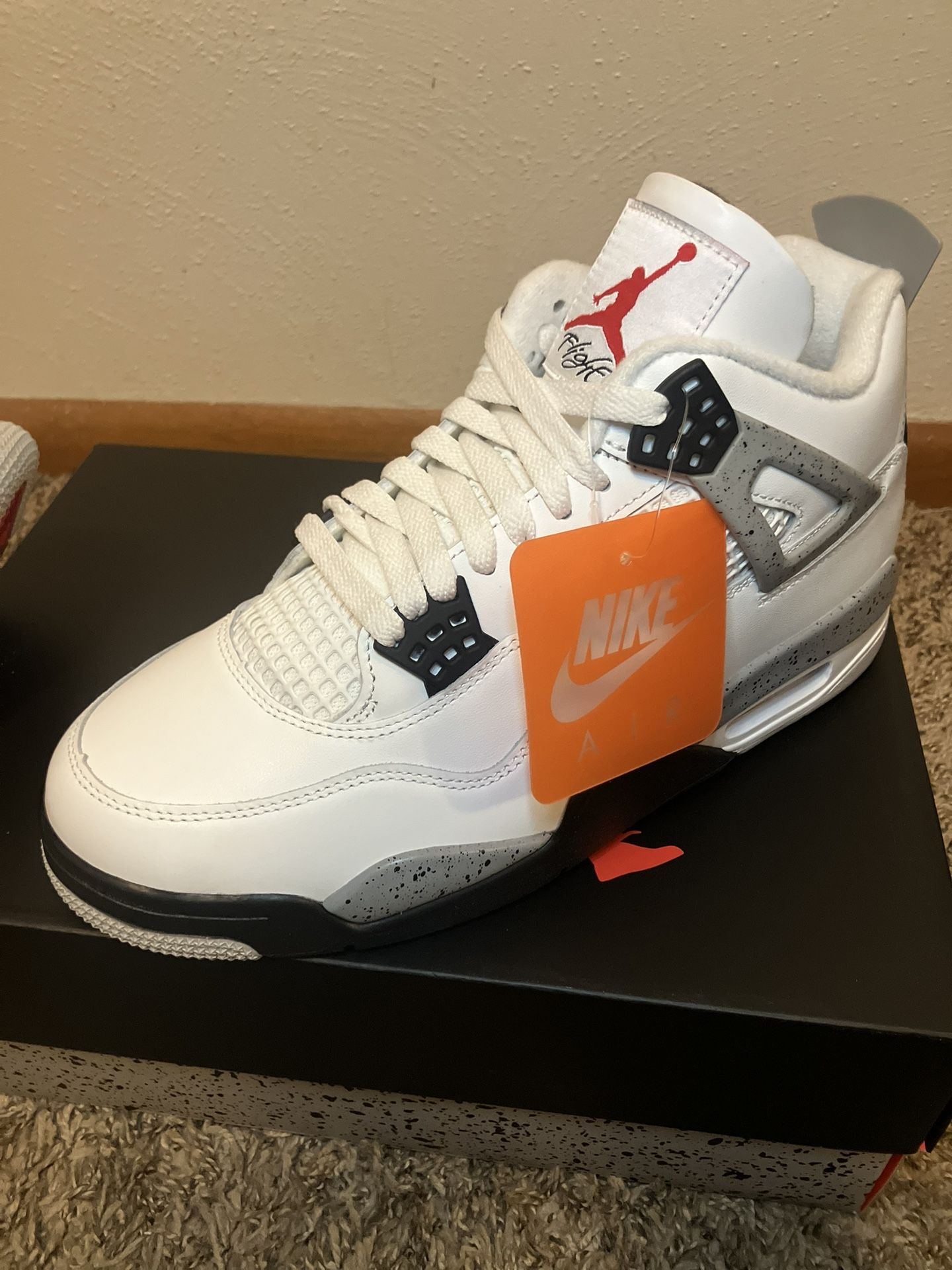 Air Jordan 4 Retro Size 9. Brand New