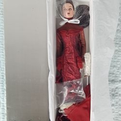 TONNER AGNES DREARY MISTLETOE MISHAP FASHION DOLL 16" NRFB 