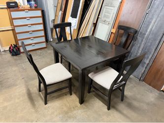 Dinning table and chairs  $230