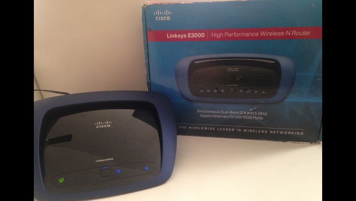 Cisco Linksys E3000 Dual Band Wireless N Router