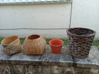 Baskets 4 Sizes 6in, 10,14in