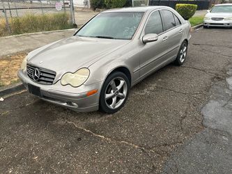 2004 Mercedes-Benz C320