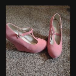 Pink Women High heels Good Condition $20.00