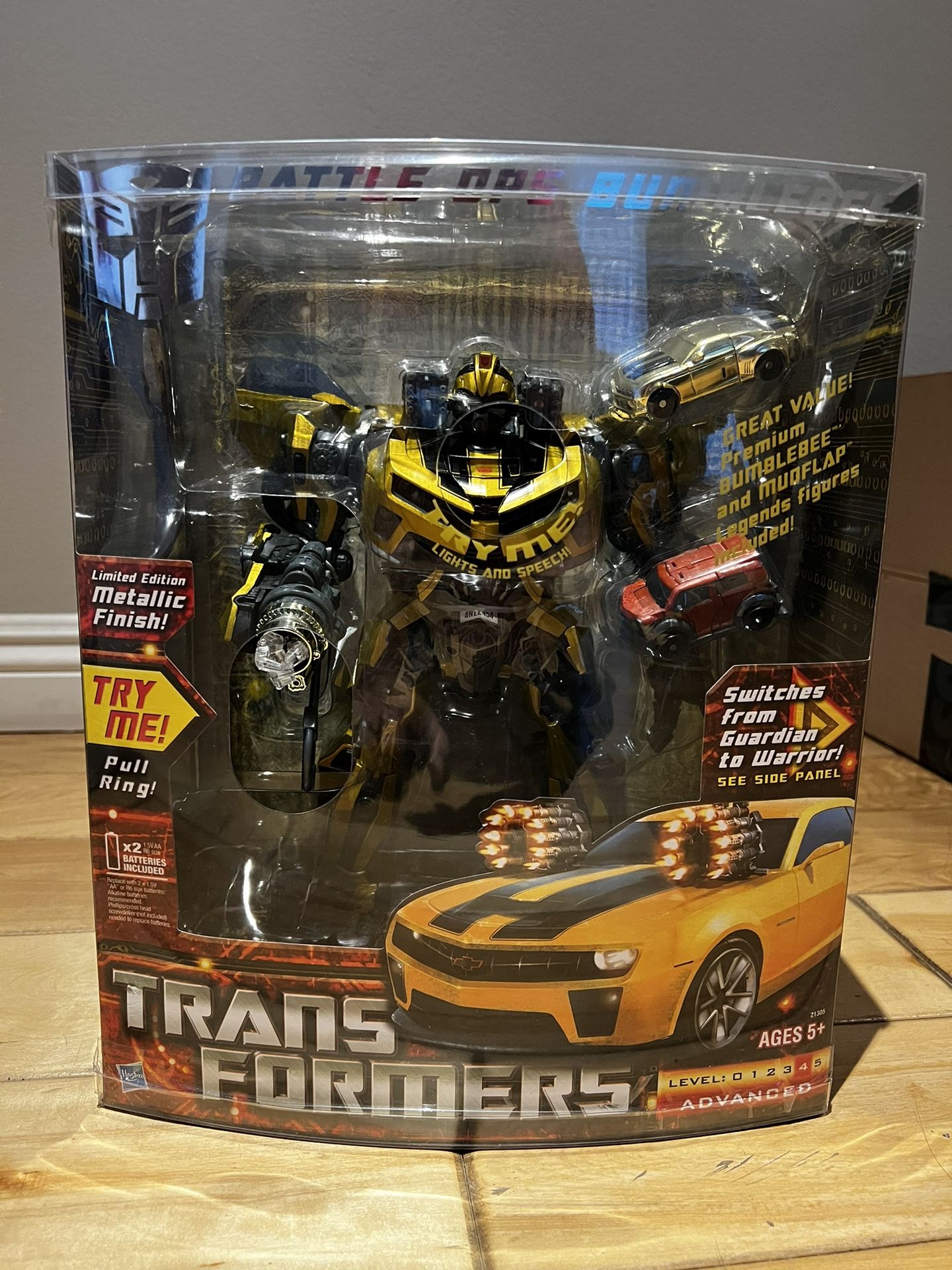 Ultimate Bumblebee Battle OPS RARE !!