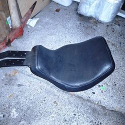 Solo  Seat For Harley