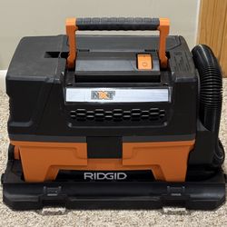 RIDGID 3 Gal. 5.0 Peak HP NXT Shop Vacuum Wet Dry Vac with Filter, Locking Hose, Accessories and Pro Gear Attachment HD0300PG