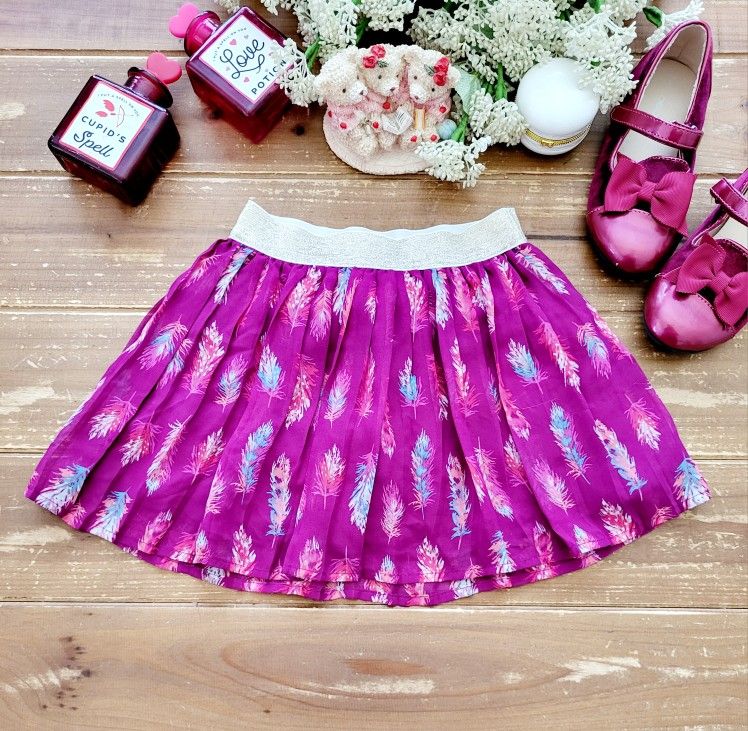 5T RED VIOLET FEATHER PRINT SHEER PLEATED LAYER SKIRT W/BUILT-IN SHORTS