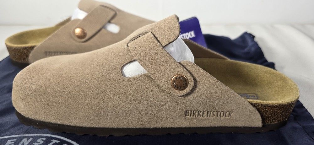 Birkenstock Suede Slip on Clogs for women's size  7- 7.5 / 38