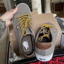 New Never Worn With Tags Men’s Van Sneaker