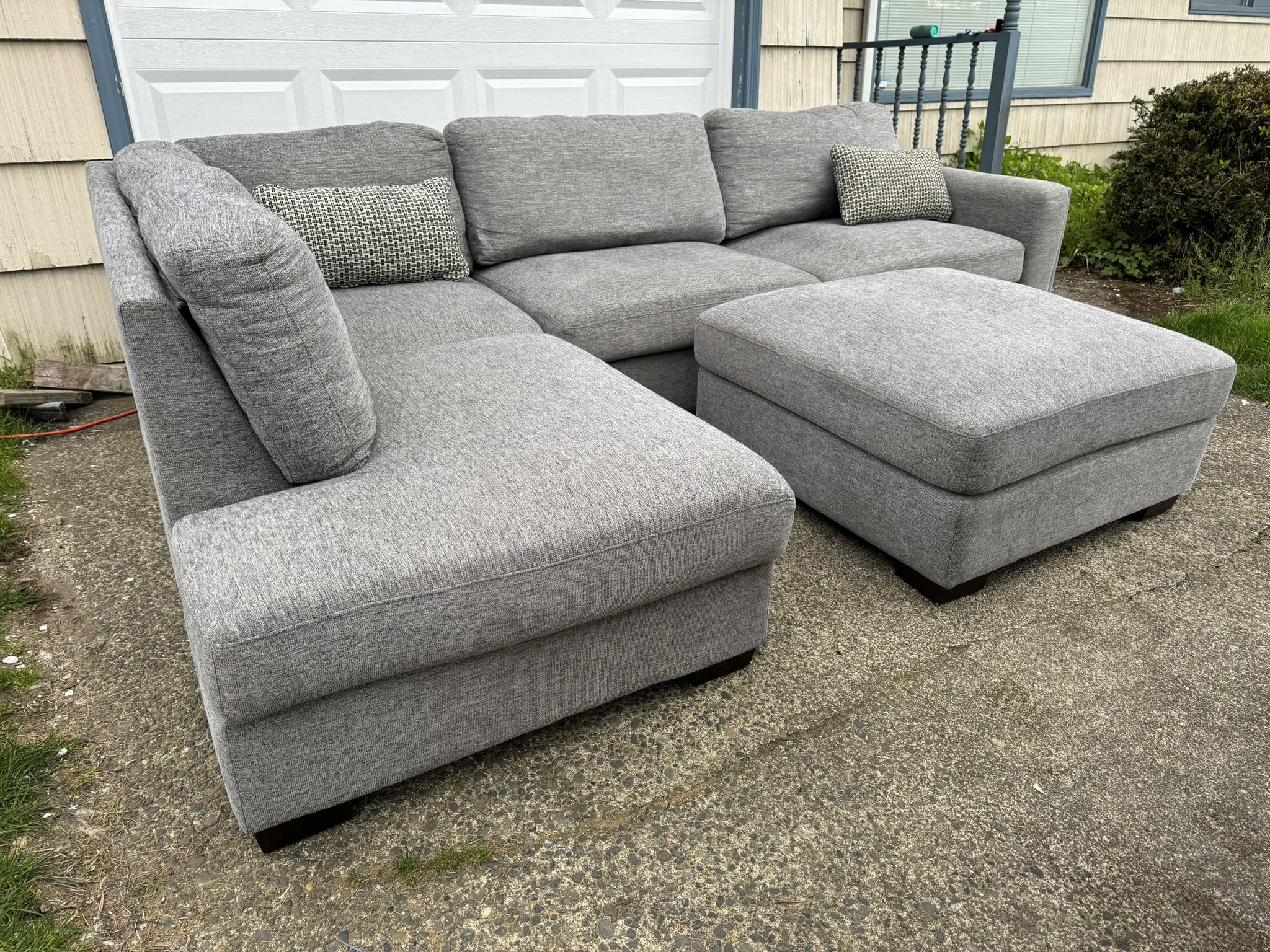 Grey Costco Sectional Couch! Pick Up!