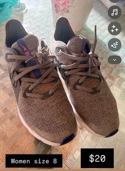 Women Nike size 8
