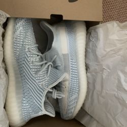 DS Yeezy 350 v2 cloud white mens size 10