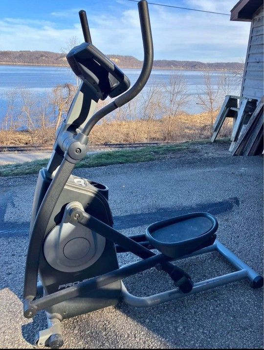 Pro Form XP 160 Elliptical