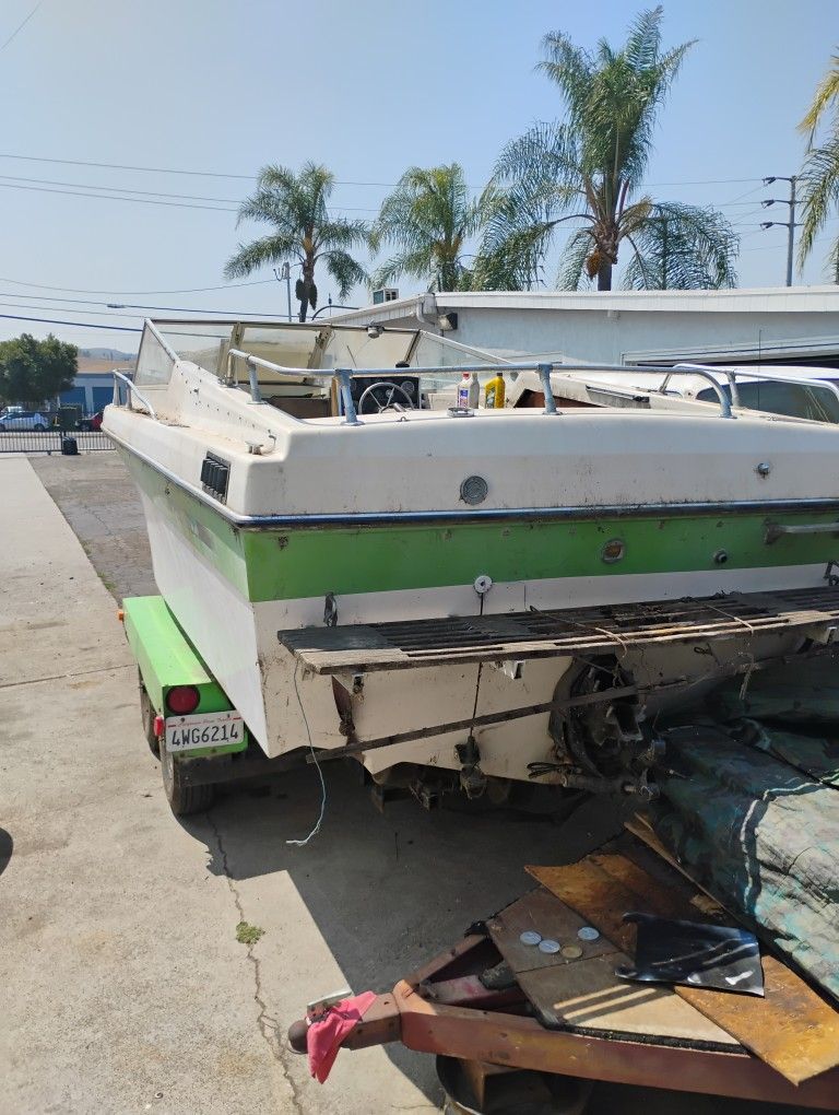 1973 Boat And 302 Adapter Parts No Trailer