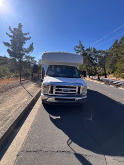 2008 Ford E-450