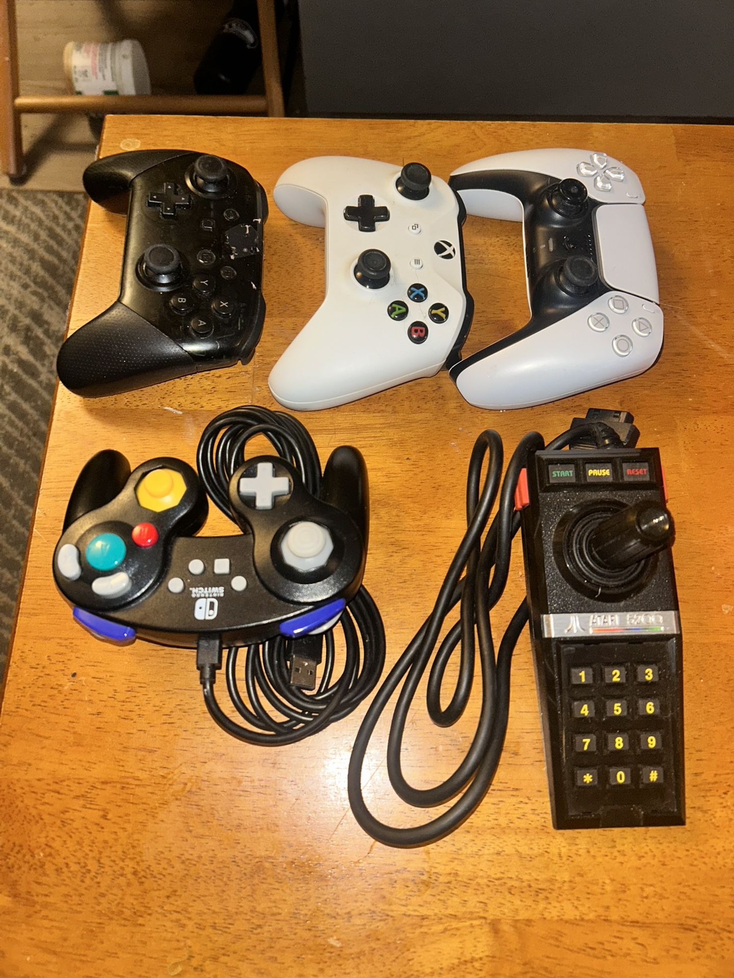 Ps5/xboxOne/NintendoSwitch/Atari5200 Controllers 