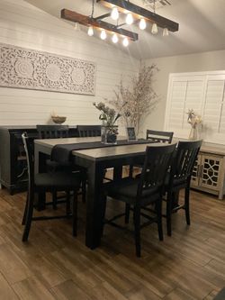 Dinning Table