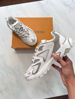 LV millennium tactic runners size 46