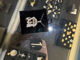 Jesus pendant