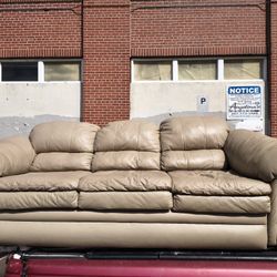 LEATHER COUCH! Great Condition!