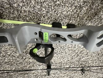 Muzzy Decay Fishing Bow