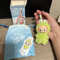 POP MART Labubu V4 The Monsters Pin For Love Alphabet Plush Pendant - Letter V