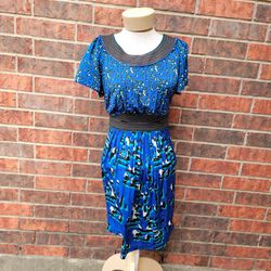 BCBGMAXAZRIA Blue A-Line Dress Abstract Print Size Large Elastic Waist Flowy
