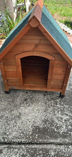 Really nice like new real wood dog house
