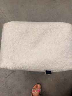 Cb2 Poof - used