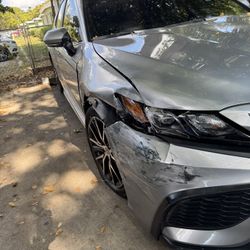 Body Shop . painting and collision