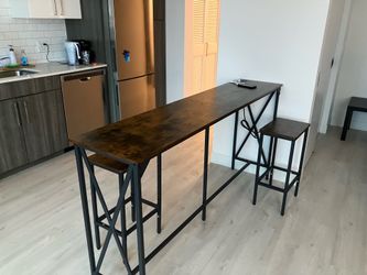 Kitchen Bar Table + 2 Stools