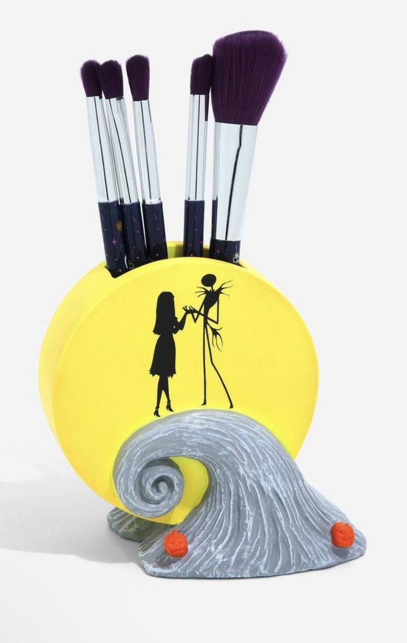 Nightmare Before Christmas Jack & Sally Makeup Brush Set & Holder NWT