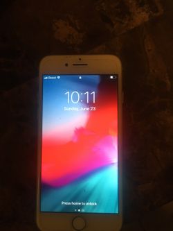 iPhone 8 great condition can't go wrong