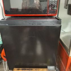 Mini Fridge 