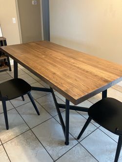 Dinning table and chairs