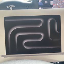 MacBook Pro M4 Max
