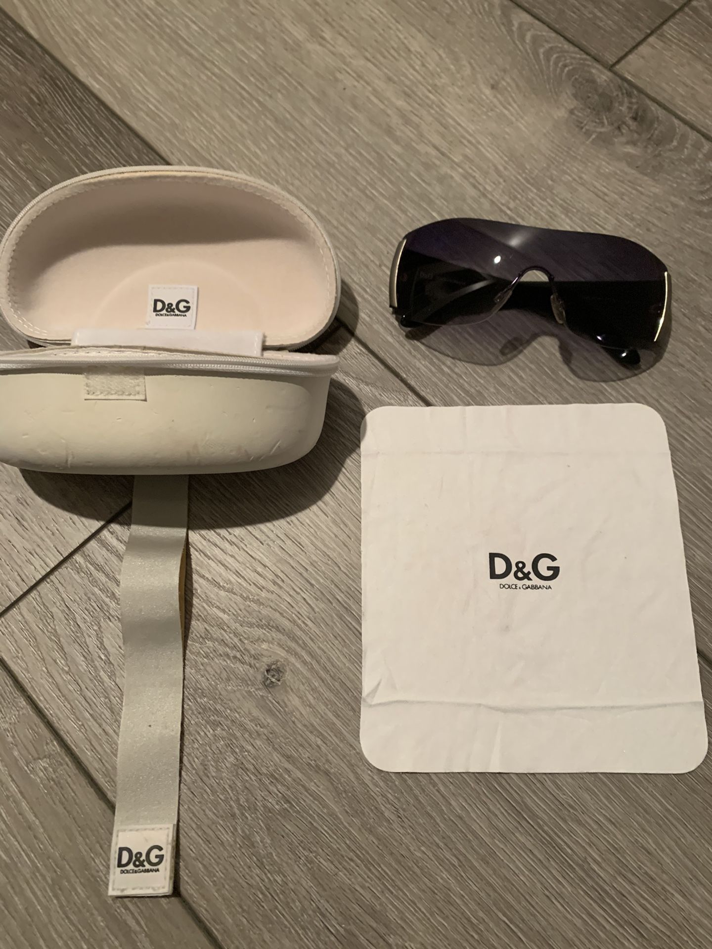 Genuine Dolce & Gabbana (D&G) sunglasses with case $40