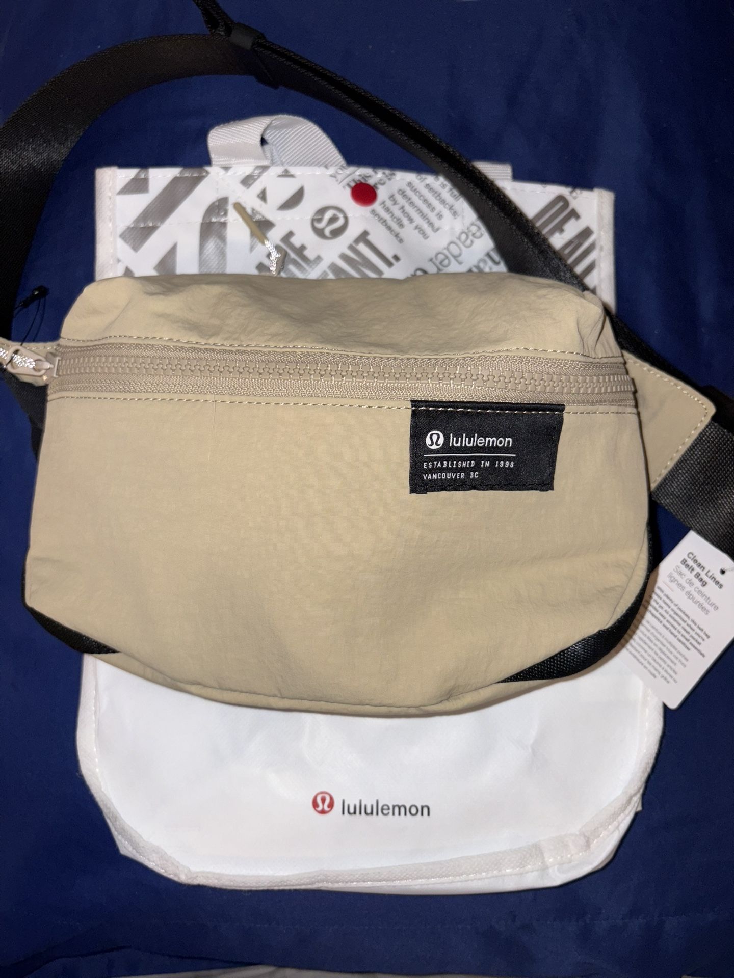 Lululemon Clean Lines Belt Bag BNWT